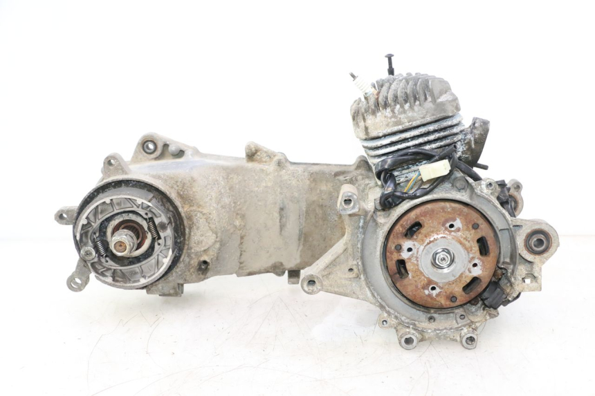 photo de MOTOR PEUGEOT TKR TREKKER FURIOUS 50 (2005 - 2014) - Ángulo de visión alternativo