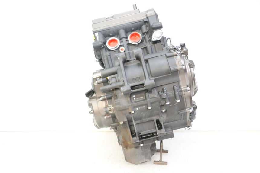 photo de MOTOR YAMAHA TRACER 7 700 (2020 - 2024) - Detalles de los puntos de fijación