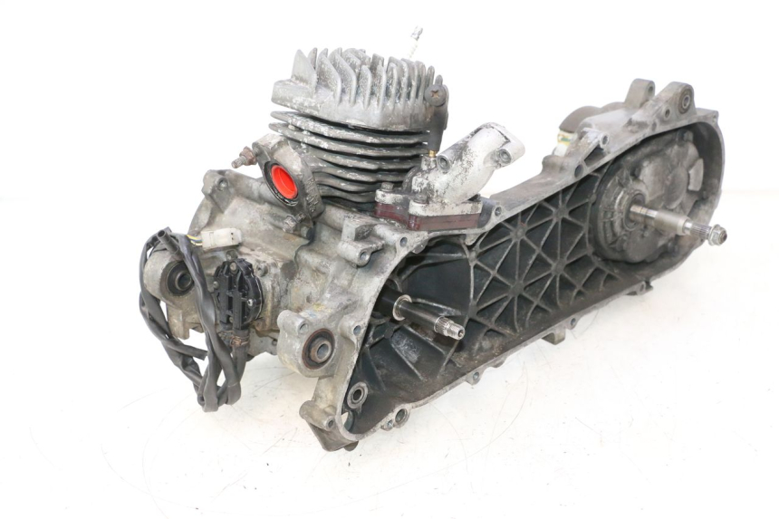 photo de MOTOR PEUGEOT TREKKER TKR 50 (2005 - 2014) - Vista principal