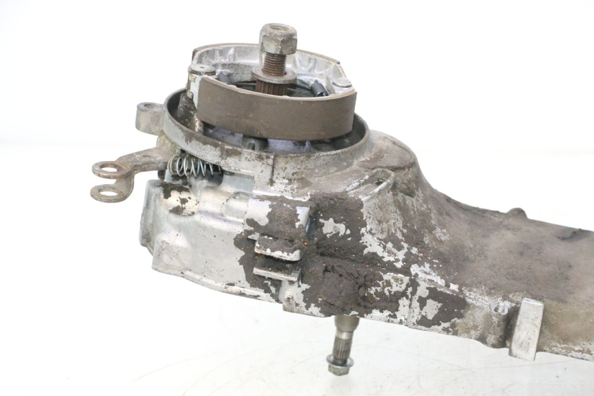 photo de MOTOR PEUGEOT TREKKER TKR 50 (2005 - 2014) - Detalles de los puntos de fijación