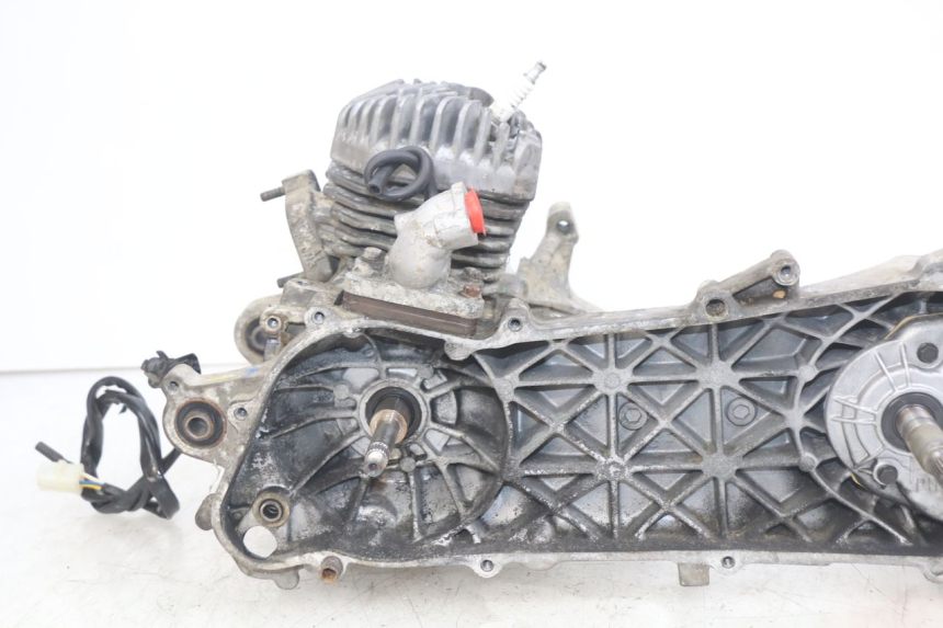 photo de MOTOR PEUGEOT TREKKER 50 (1998 - 2004) - Zoom sobre los componentes