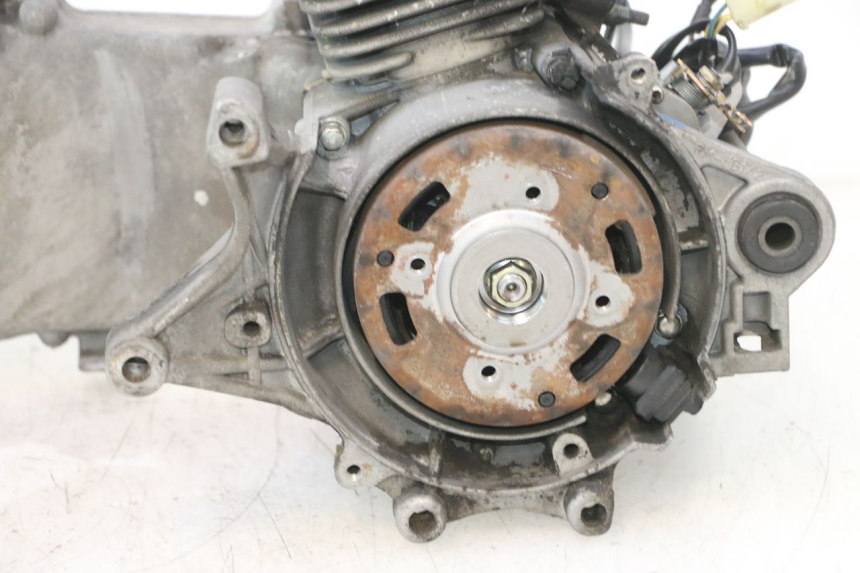 photo de MOTOR PEUGEOT TREKKER 50 (1995 - 2004) - Otra vista del artículo
