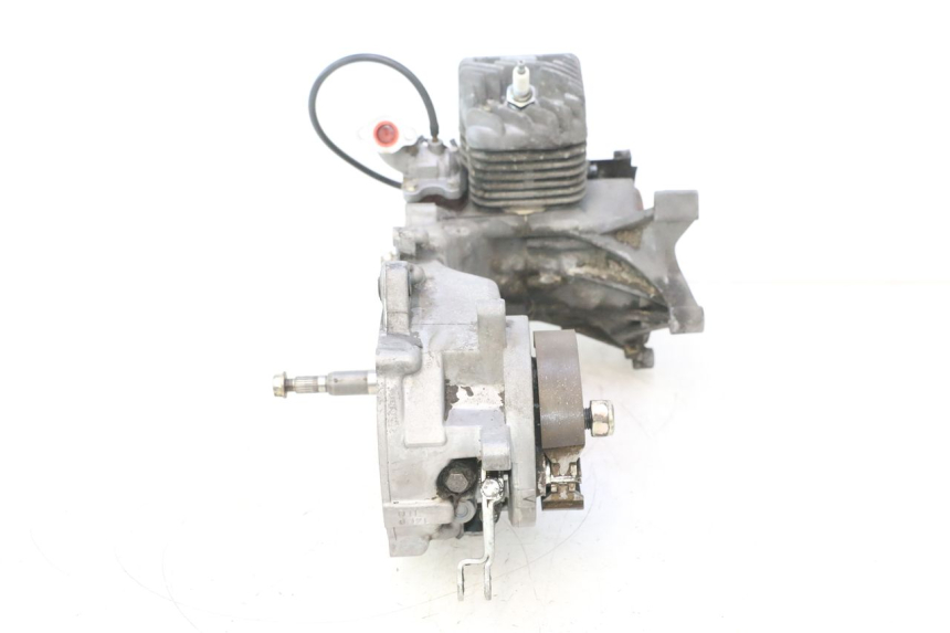 photo de MOTOR PEUGEOT TREKKER 50 (1995 - 2004) - Enfoque en la estructura