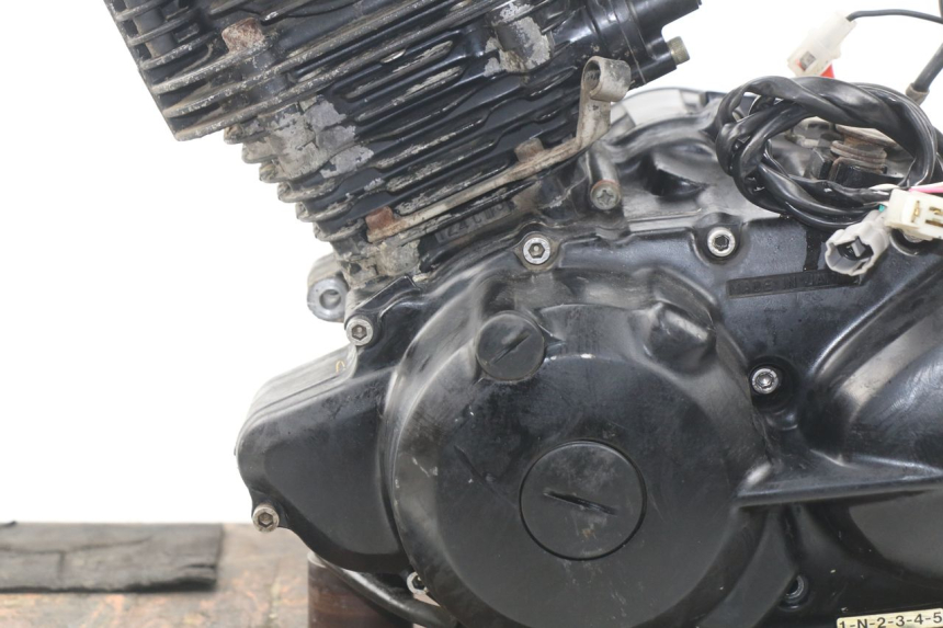 photo de MOTOR YAMAHA TW 125 (1998 - 2002) - Estado de la superficie y material