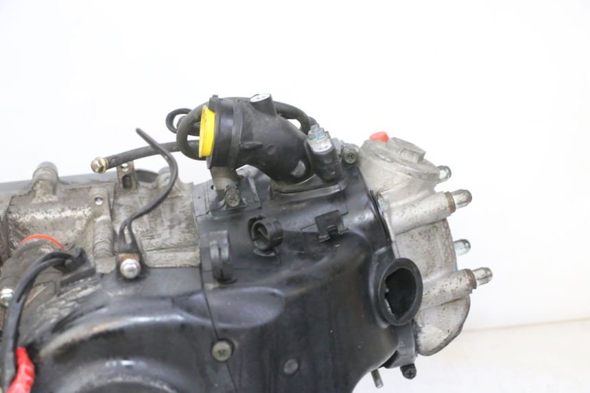 photo de MOTOR PEUGEOT TWEET 4T 50 (2018 - 2022) - Primer plano de alta resolución