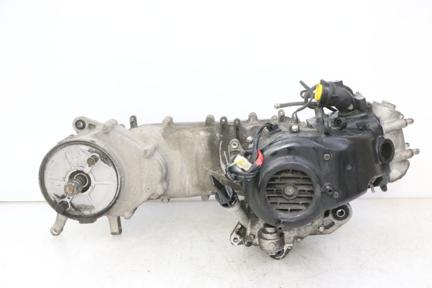 photo de MOTOR PEUGEOT TWEET 4T 50 (2018 - 2022) - Enfoque en la estructura