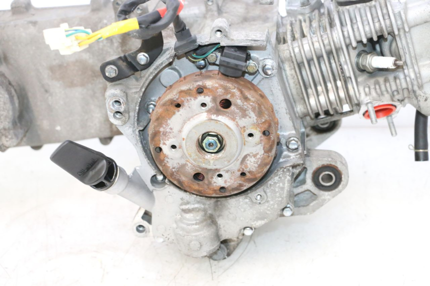 photo de MOTOR PEUGEOT TWEET 4T 50 (2018 - 2022) - Zoom estado de uso