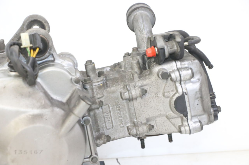 photo de MOTOR SUZUKI UH BURGMAN 125 (2002 - 2006) - Inspección visual detallada