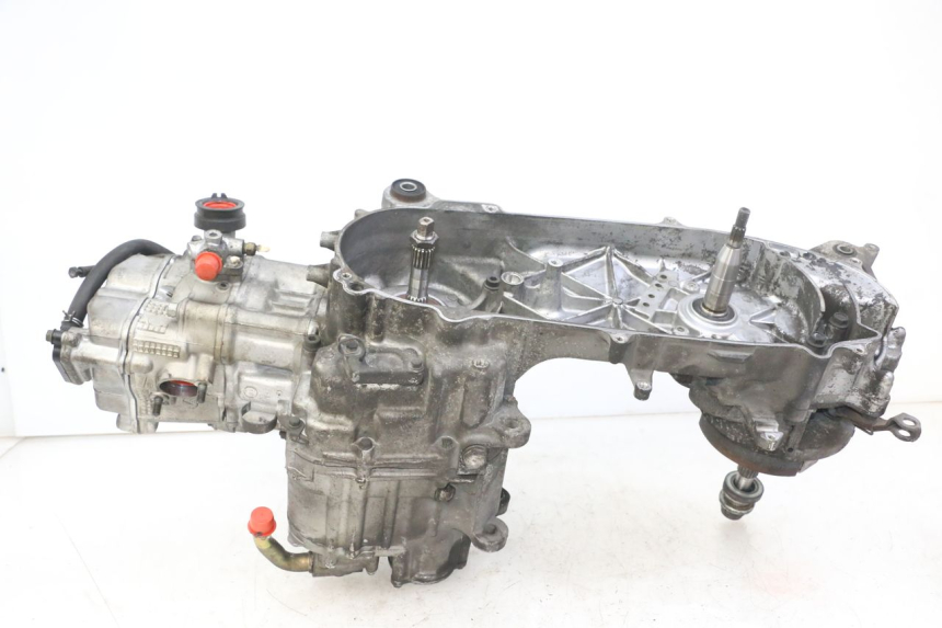 photo de MOTOR SUZUKI UH BURGMAN 125 (2002 - 2006) - Detalles de los puntos de fijación