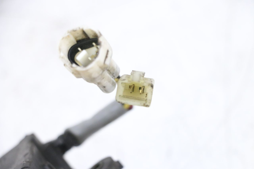 photo de MOTOR VALVULAS ESCAPE SUZUKI GSXR GSX-R 1000 (2003 - 2004) - Otra perspectiva