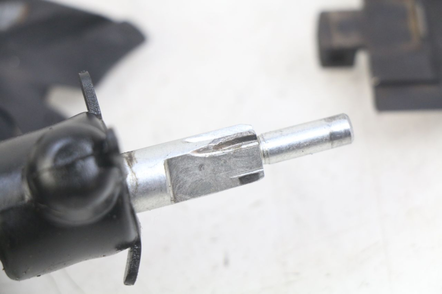 photo de MOTOR VALVULAS ESCAPE KAWASAKI KX 85 (2001 - 2013) - Otra perspectiva