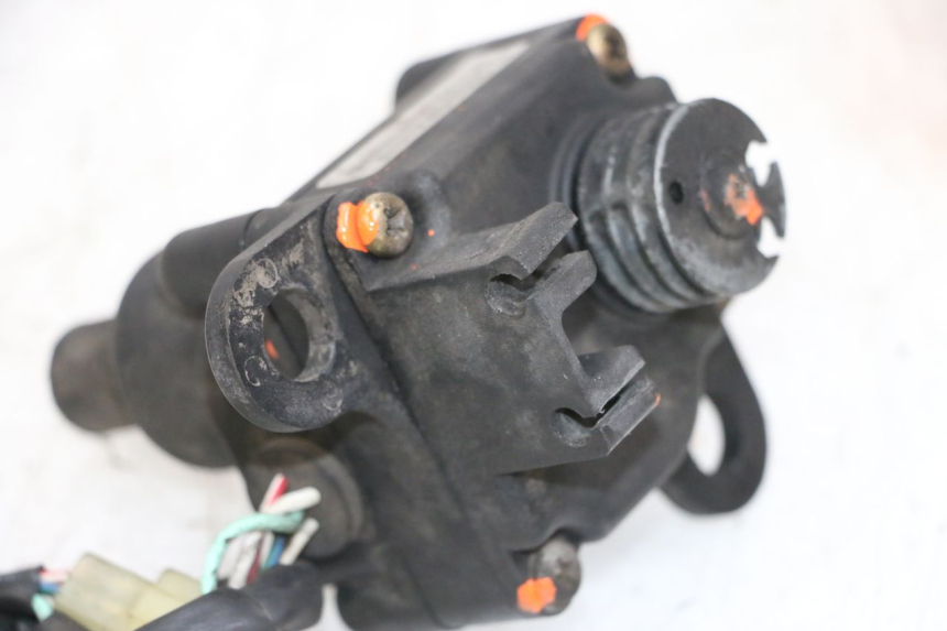 photo de MOTOR VALVULAS ESCAPE HONDA NSR R 125 (1994 - 2003) - Detalle de la pieza