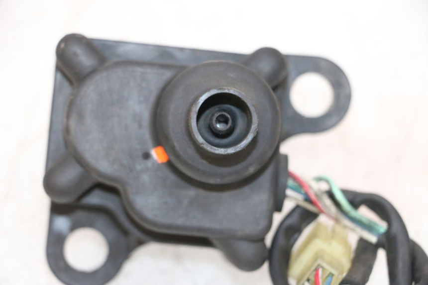 photo de MOTOR VALVULAS ESCAPE HONDA NSR R 125 (1994 - 2003) - Detalles de los puntos de fijación