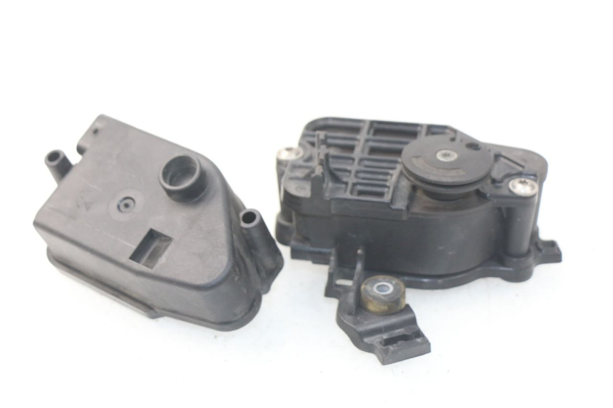 photo de MOTOR VALVULAS ESCAPE BMW S RR ABS S1000RR 1000 (2009 - 2011) - Primer plano técnico