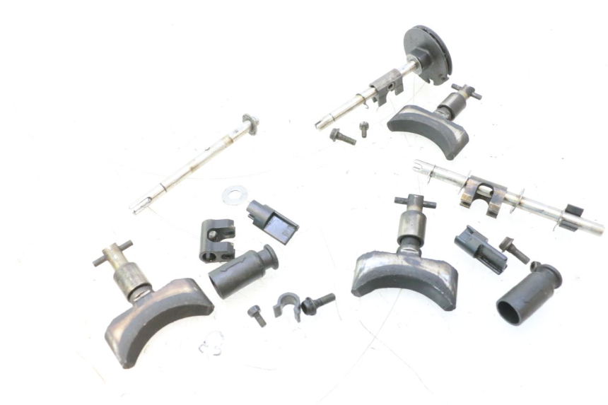 photo de MOTOR VALVULAS ESCAPE YAMAHA WAVE RUNNER GP R 1200 (2000 - 2003) - Detalle de la pieza