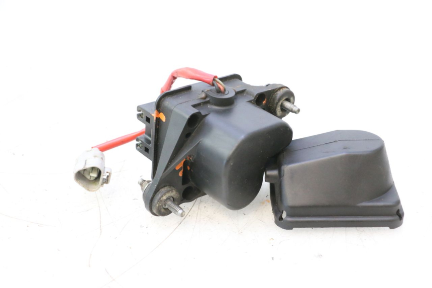 photo de MOTOR VALVULAS ESCAPE YAMAHA WAVE RUNNER GP R 1200 (2000 - 2003) - Zoom estado de uso