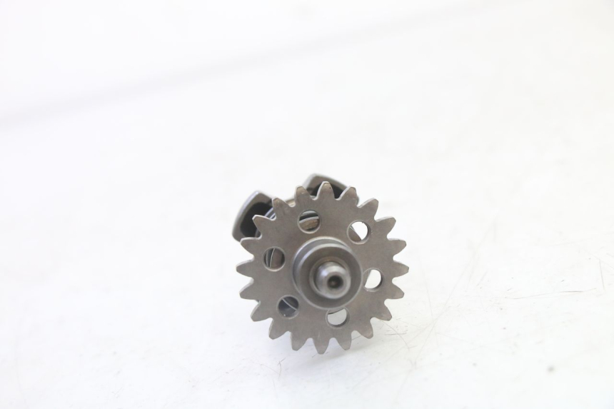 photo de MOTOR VALVULAS ESCAPE YAMAHA YZ 125 (1998 - 2005) - Primer plano técnico