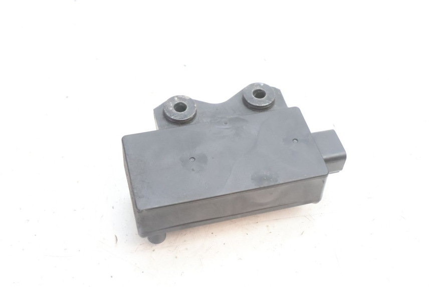 photo de MOTOR VALVULAS ESCAPE YAMAHA YZF R6 600 (2008 - 2009) - Primer plano técnico