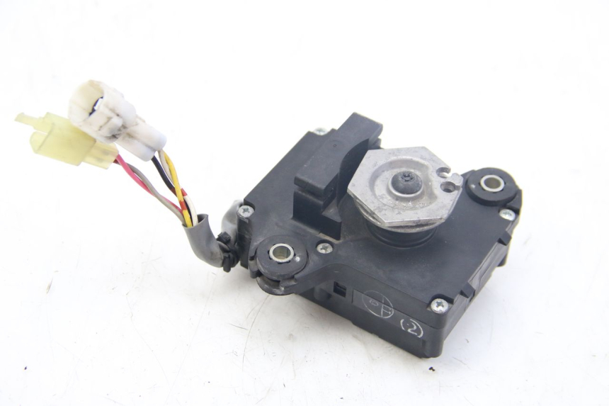 photo de VÁLVULA DE ESCAPE DEL MOTOR KAWASAKI Z ABS 1000 (2014 - 2020) - Vista principal