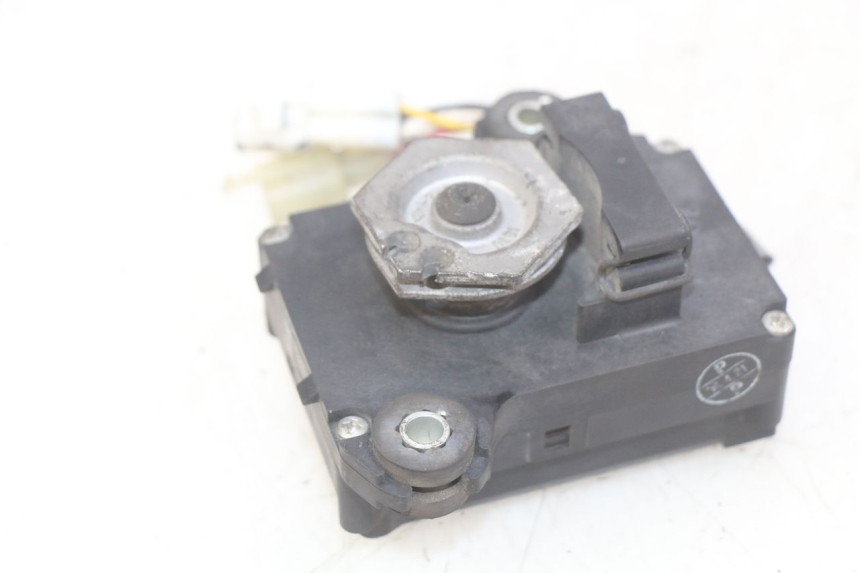 photo de MOTOR VÁLVULA DE ESCAPE KAWASAKI Z 750 (2007 - 2013) - Detalle de la pieza