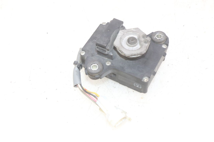 photo de MOTOR VÁLVULA DE ESCAPE KAWASAKI Z 750 (2007 - 2013) - Zoom estado de uso