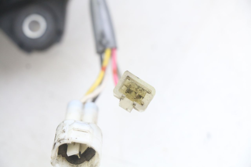 photo de MOTOR VÁLVULA DE ESCAPE KAWASAKI Z 750 (2007 - 2013) - Primer plano técnico