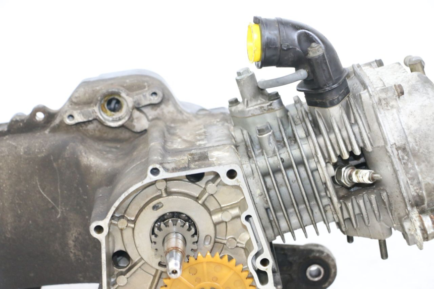 photo de Motor BEELINE VELOCE 4T 50 (2011 - 2020) - Detalles de los puntos de fijación