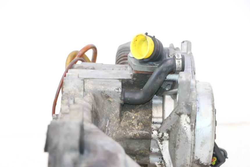 photo de MOTOR PIAGGIO VESPA LX 2T 50 (2005 - 2013) - Otra perspectiva