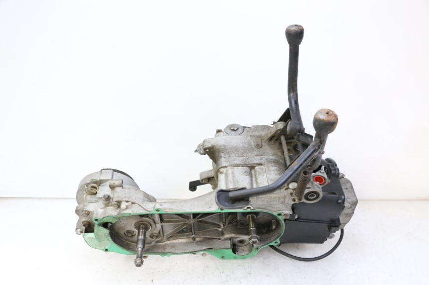 photo de MOTOR GTS VICI 4T 50 (2020 - 2025) - Detalles de los puntos de fijación