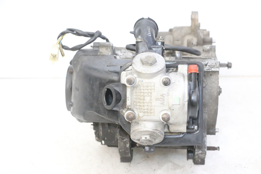 photo de MOTOR PEUGEOT VIVACITY NEW 4T 50 (2008 - 2017) - Enfoque en la estructura