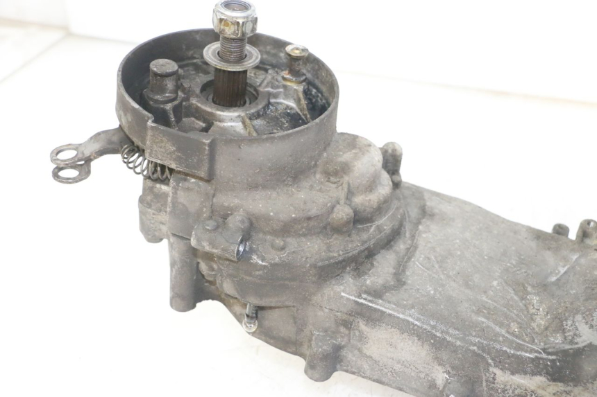 photo de MOTOR PEUGEOT VIVACITY NEW 4T 50 (2008 - 2017) - Estado de la superficie y material