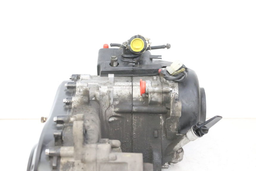 photo de MOTOR PEUGEOT VIVACITY NEW 4T 50 (2008 - 2017) - Estado de la superficie y material