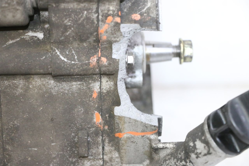 photo de MOTOR PEUGEOT VIVACITY NEW 4T 50 (2008 - 2017) - Enfoque en la estructura