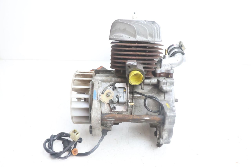 photo de MOTOR PEUGEOT VIVACITY 100 (1999 - 2008) - Zoom sobre los componentes