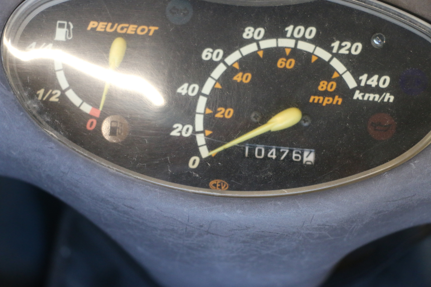 photo de MOTOR PEUGEOT VIVACITY 100 (1999 - 2008) - Perfil de la pieza de repuesto