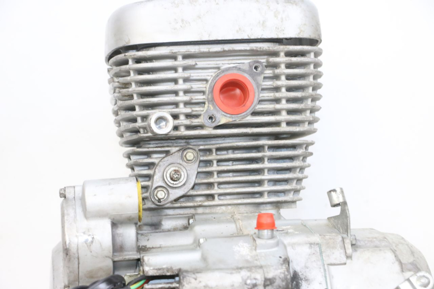 photo de MOTOR DAELIM VJ ROADWIN FI 125 (2008 - 2017) - Zoom estado de uso