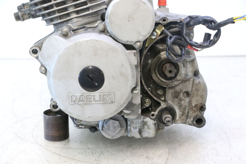 photo de MOTOR DAELIM VJ ROADWIN 125 (2004 - 2007) - Inspección visual detallada