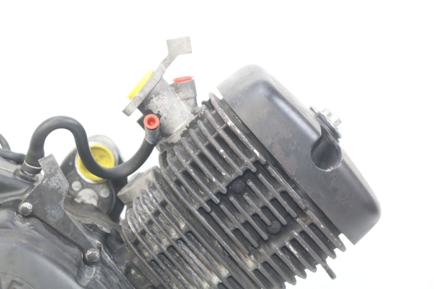 photo de MOTOR DAELIM VL DAYSTAR 125 (2000 - 2011) - Detalles de los puntos de fijación