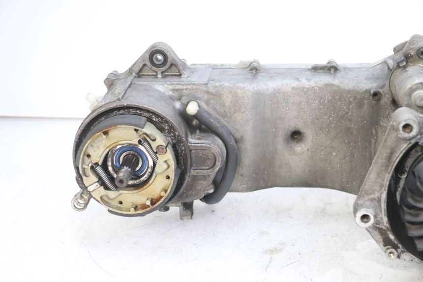 photo de MOTOR YAMAHA WHY 50 (1998 - 2000) - Primer plano de alta resolución