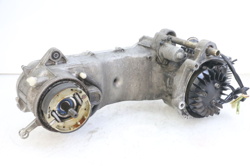 photo de MOTOR YAMAHA WHY 50 (1998 - 2000) - Otra perspectiva