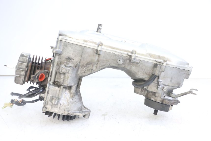 photo de MOTOR YAMAHA WHY 50 (1998 - 2000) - Estado de la superficie y material