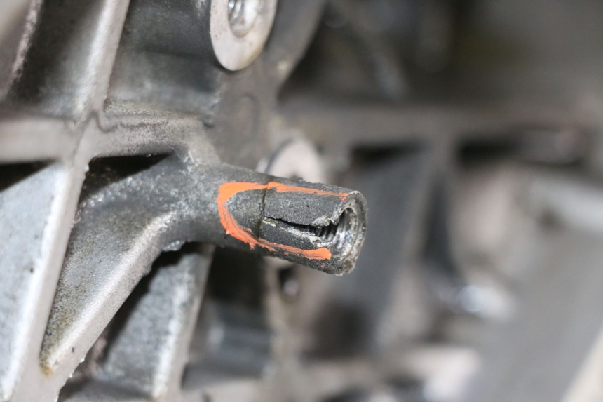 photo de MOTOR YAMAHA X-MAX XMAX ABS 250 (2010 - 2014) - Enfoque en la estructura