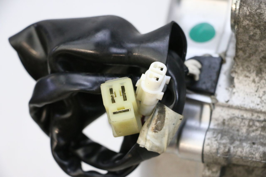 photo de MOTOR YAMAHA XMAX X-MAX 125 (2006 - 2009) - Zoom sobre los componentes