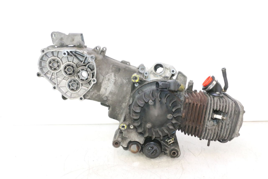 photo de MOTOR PIAGGIO X8 STREET 125 (2006 - 2007) - Detalles de los puntos de fijación