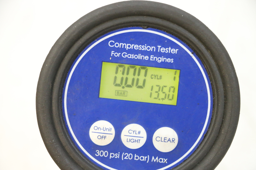 photo de MOTOR PIAGGIO X8 125 (2004 - 2007) - Detalles de los puntos de fijación