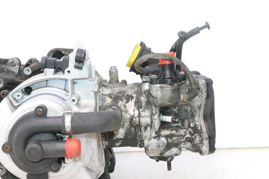 photo de MOTOR PIAGGIO X9 AMALFI 180 (2000 - 2003) - Inspección visual detallada
