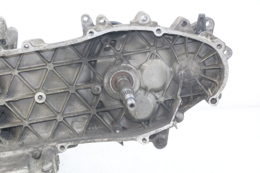 photo de MOTOR PIAGGIO X9 125 (2000 - 2003) - Inspección visual detallada