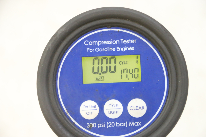 photo de MOTOR YAMAHA XJ6 ABS 600 (2008 - 2016) - Zoom estado de uso