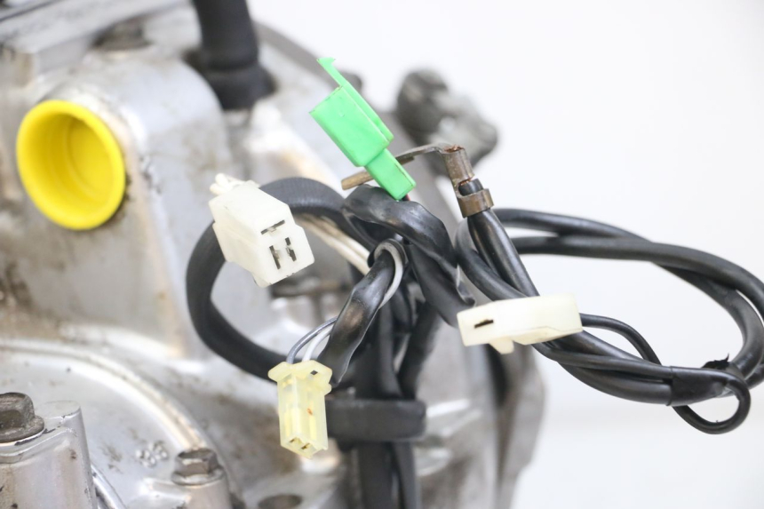 photo de MOTOR YAMAHA XJS DIVERSION 600 (1997 - 1999) - Detalles de los puntos de fijación