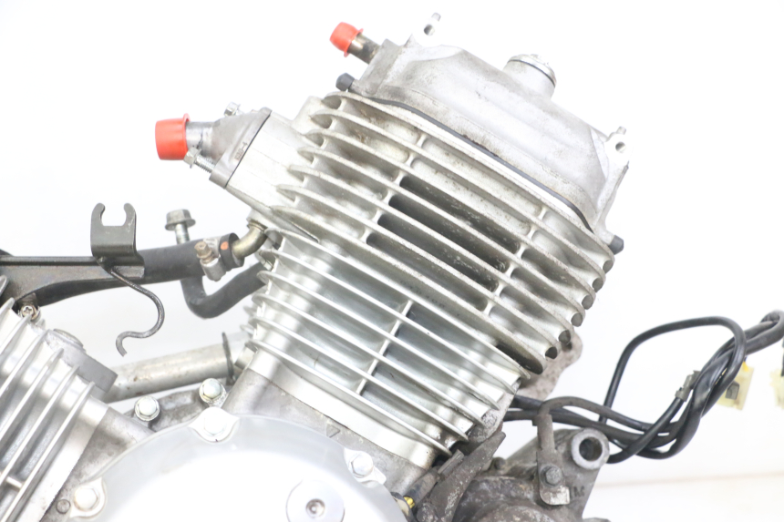 photo de MOTOR HONDA XLV VARADERO 125 (2000 - 2006) - Detalles de los puntos de fijación